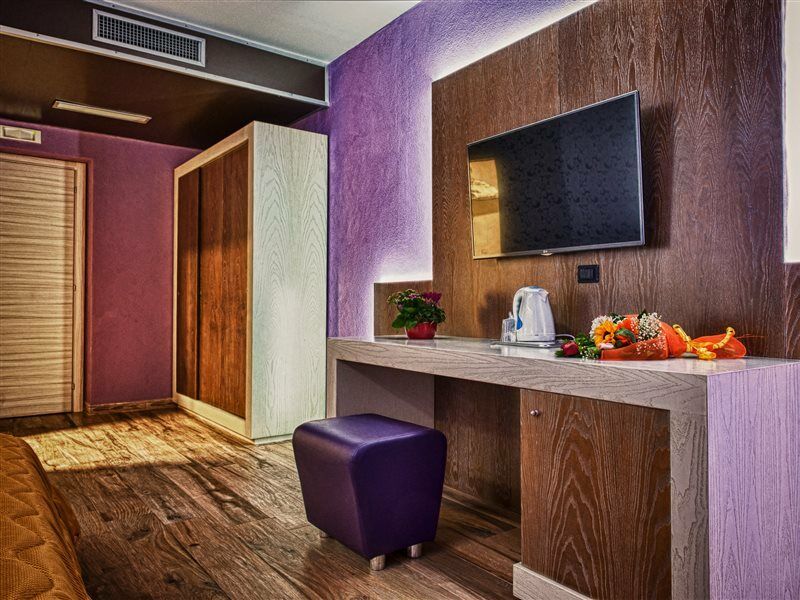 Angioino&spa Neapel